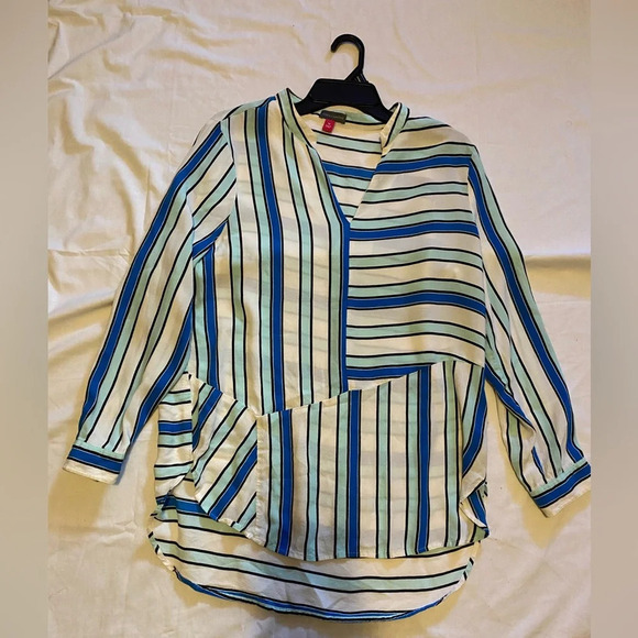 Vince Camuto Business Striped Tops for Women - Blouse - M - Excellent condition - Picture 1 of 14